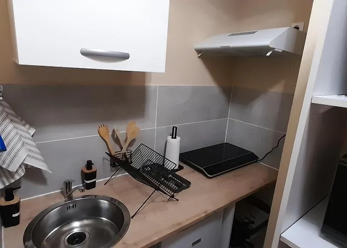 Hébergement de vacances Charmante Maison Chufac Futuroscope 15 Min *